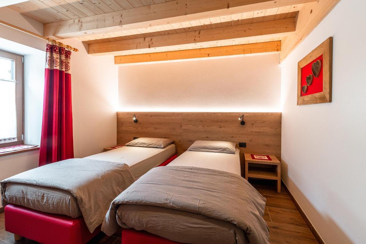 Ciasa Sas Da Le Doudesc Apartment Vigo di Fassa Luaran gambar